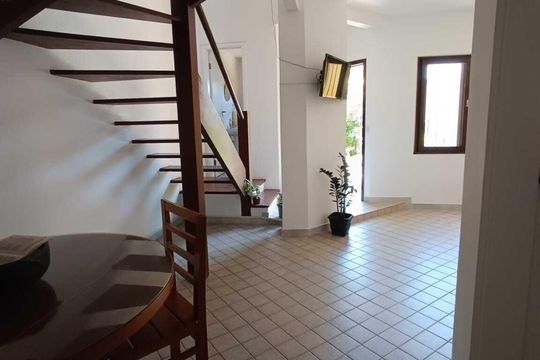 Casa de Condomínio para alugar com 3 quartos, 360m² em Itapuã, Salvador
