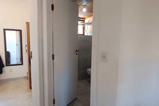 Corredor de casa de condomínio para alugar com 3 quartos, 360m² em Itapuã, Salvador