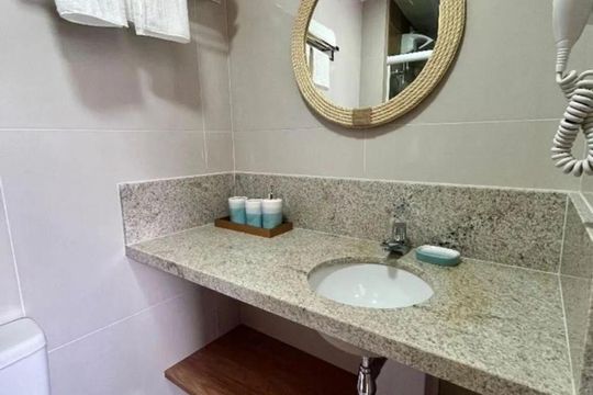 Banheiro de apartamento para alugar com 1 quarto, 23m² em Ondina, Salvador