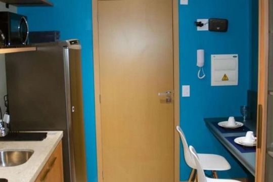 Cozinha de apartamento para alugar com 1 quarto, 23m² em Ondina, Salvador