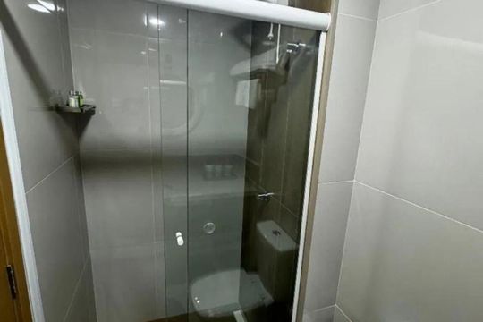 Banheiro de apartamento para alugar com 1 quarto, 23m² em Ondina, Salvador