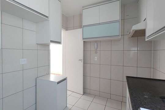 Cozinha de apartamento para alugar com 3 quartos, 68m² em Brasil, Uberlândia
