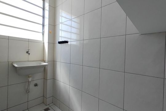 Lavanderia de apartamento para alugar com 3 quartos, 68m² em Brasil, Uberlândia