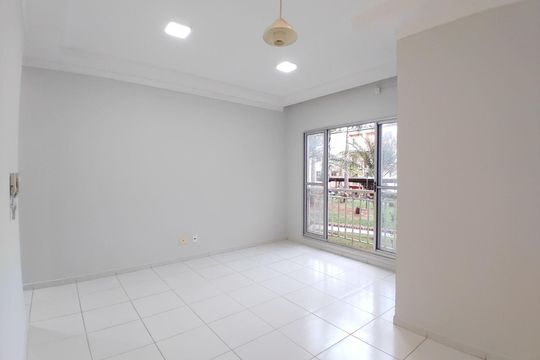 Sala de apartamento para alugar com 3 quartos, 75m² em Jardim Patricia, Uberlândia
