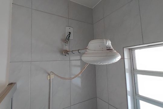 Banheiro de casa de condomínio para alugar com 3 quartos, 95m² em Gávea, Uberlândia