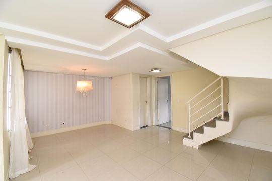 Sala de apartamento à venda com 3 quartos, 240m² em Cachoeira, Curitiba