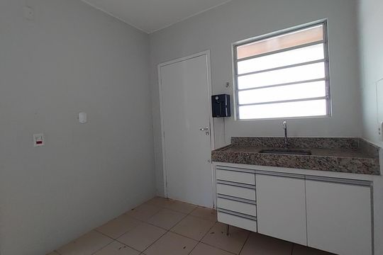 Cozinha de casa de condomínio para alugar com 3 quartos, 95m² em Gávea, Uberlândia