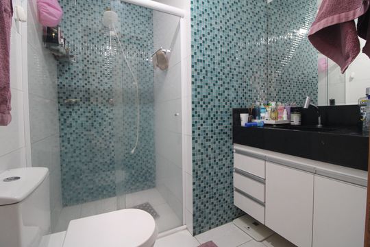 Banheiro de casa à venda com 2 quartos, 70m² em Interlagos, São Paulo
