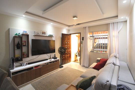 Sala de casa à venda com 2 quartos, 70m² em Interlagos, São Paulo