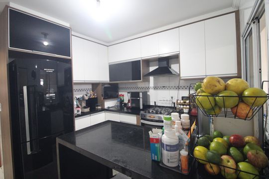 Cozinha de casa à venda com 2 quartos, 70m² em Interlagos, São Paulo