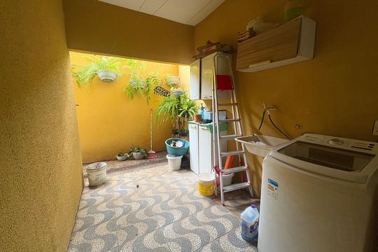 Área de Serviço de casa à venda com 3 quartos, 442m² em Jardim Ana Lúcia, Goiânia