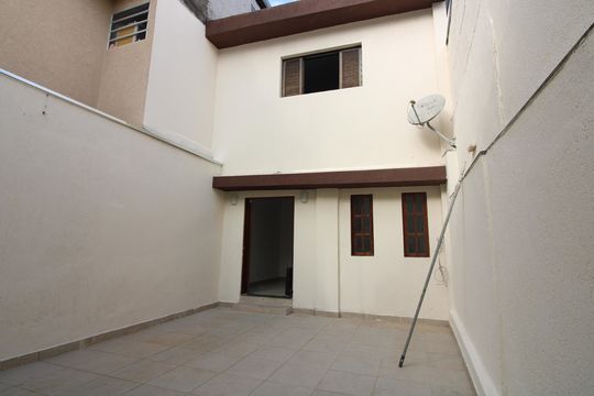Quintal de casa à venda com 3 quartos, 150m² em Jardim Maringa, São Paulo