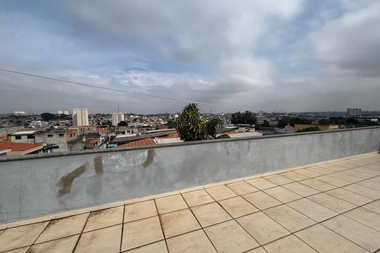 Quintal  de casa para alugar com 3 quartos, 313m² em Lageado, Ferraz de Vasconcelos