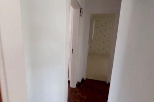 Corredor de apartamento para alugar com 3 quartos, 112m² em Centro, Juiz de Fora