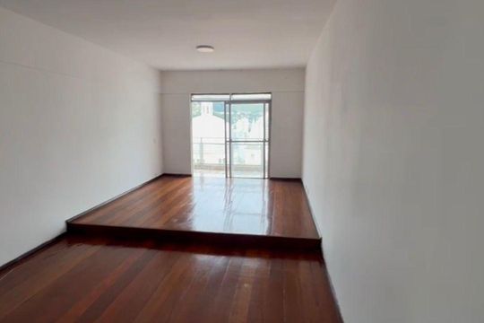 Apartamento para alugar com 3 quartos, 112m² em Centro, Juiz de Fora