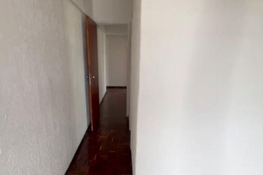 Corredor de apartamento para alugar com 3 quartos, 112m² em Centro, Juiz de Fora