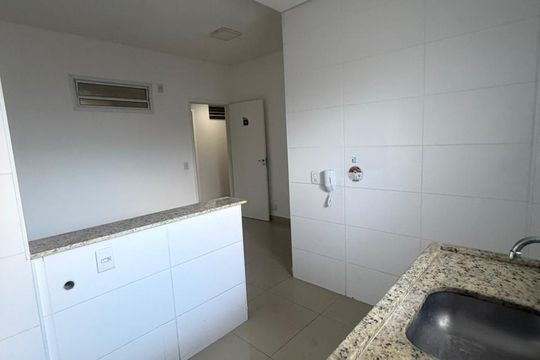 Cozinha de apartamento para alugar com 1 quarto, 30m² em Catumbi, São Paulo