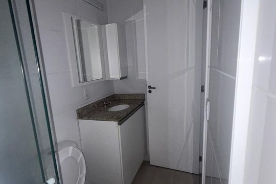 Banheiro de apartamento para alugar com 1 quarto, 30m² em Catumbi, São Paulo