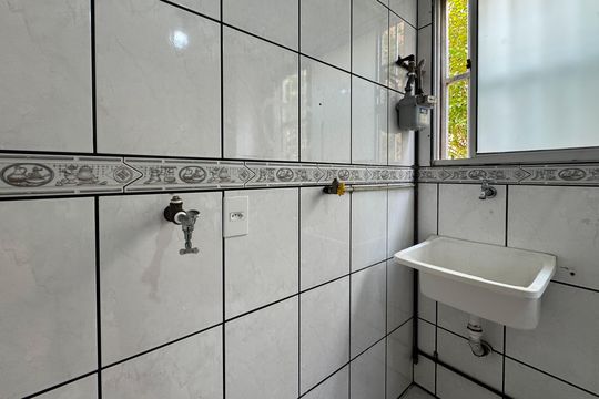 Área de Serviço de apartamento para alugar com 2 quartos, 54m² em Demarchi, São Bernardo do Campo