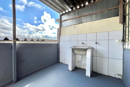 Área de Serviço de apartamento para alugar com 2 quartos, 85m² em Vila Fachini, São Paulo