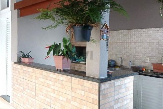 Casa à venda com 3 quartos, 240m² em Jardim Monte Verde, Valinhos