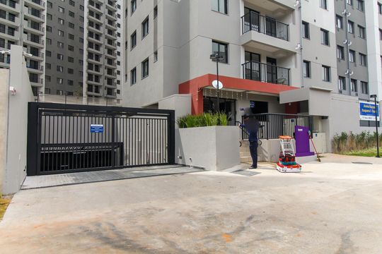 Fachada de apartamento à venda com 2 quartos, 59m² em Vila Campanela, São Paulo