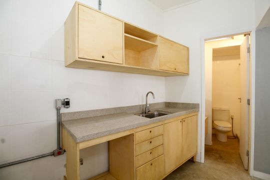 Cozinha de casa para alugar com 1 quarto, 60m² em Vila Madalena, São Paulo