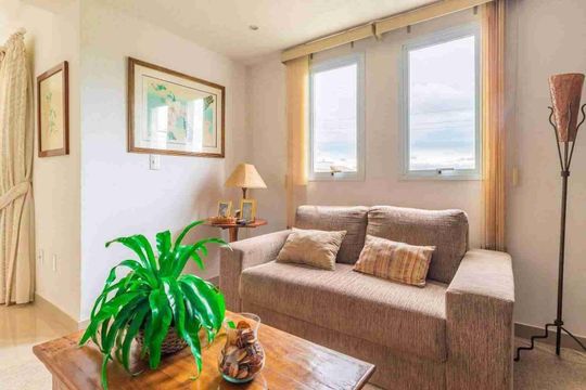Casa à venda com 3 quartos, 235m² em Chácaras Alpina, Valinhos