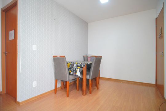 Apartamento à venda com 2 quartos, 45m² em Santos Dumont, São Leopoldo