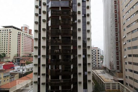 Vista Quarto 1 de apartamento à venda com 2 quartos, 102m² em Jardim Paulista, São Paulo