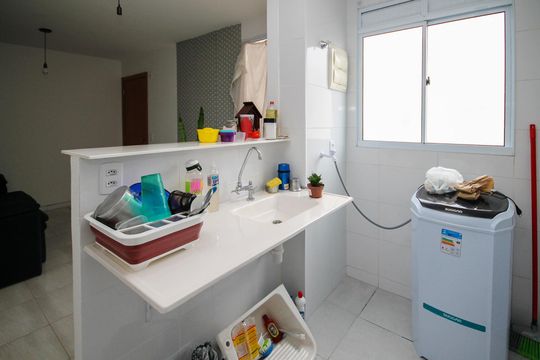 Cozinha de apartamento para alugar com 2 quartos, 45m² em Lajeado, Cotia