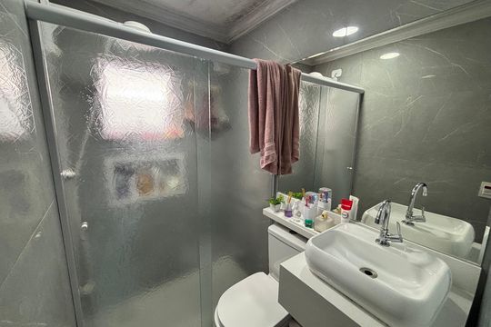 Banheiro social de casa para alugar com 3 quartos, 278m² em Lageado, São Paulo