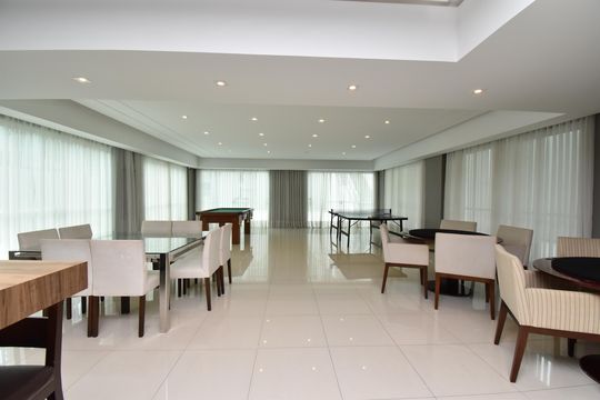 Área comum - Salão de festas de apartamento à venda com 1 quarto, 57m² em Bigorrilho, Curitiba