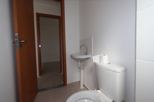 Banheiro de apartamento à venda com 2 quartos, 40m² em Cidade São Mateus, São Paulo