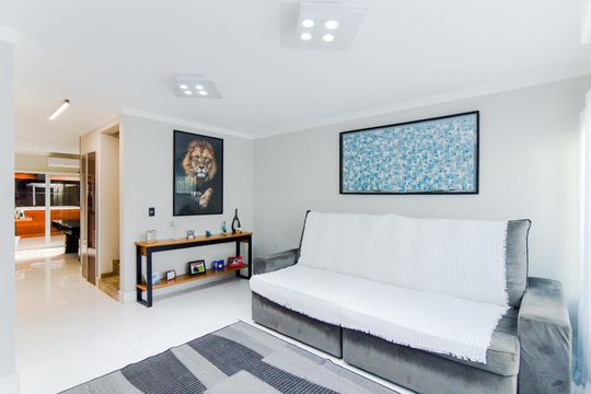 Casa de Condomínio para alugar com 3 quartos, 127m² em Portal dos Gramados, Guarulhos