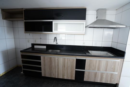 Apartamento à venda com 3 quartos, 84m² em Setor Faicalville, Goiânia