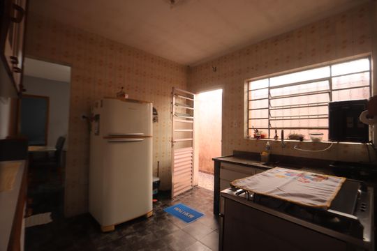 Cozinha de casa à venda com 3 quartos, 100m² em Jardim Nice, São Paulo