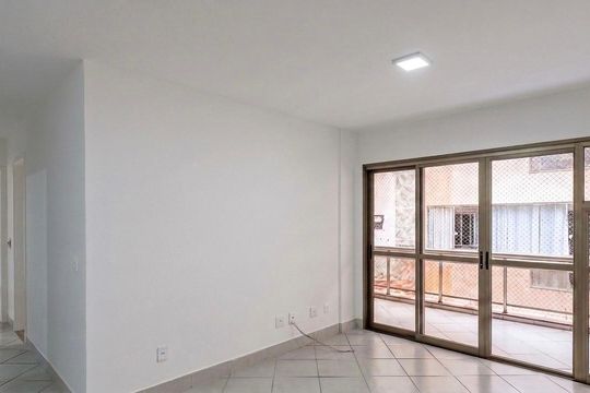 Sala de apartamento para alugar com 3 quartos, 90m² em Recreio dos Bandeirantes, Rio de Janeiro