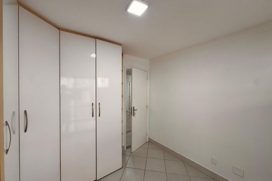 Quarto de apartamento para alugar com 3 quartos, 90m² em Recreio dos Bandeirantes, Rio de Janeiro
