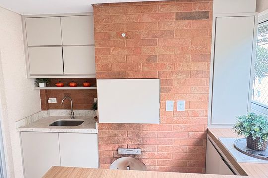 Varanda de apartamento à venda com 2 quartos, 99m² em Bacacheri, Curitiba