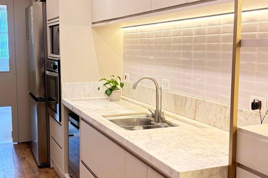 Cozinha de apartamento à venda com 2 quartos, 99m² em Bacacheri, Curitiba