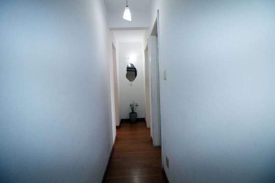Sala - Corredor de apartamento à venda com 3 quartos, 62m² em Olaria, Rio de Janeiro