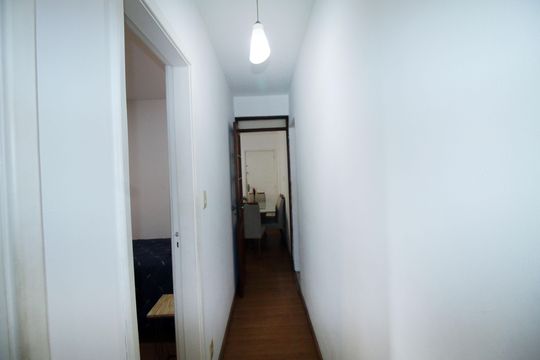 Sala - Corredor de apartamento à venda com 3 quartos, 62m² em Olaria, Rio de Janeiro