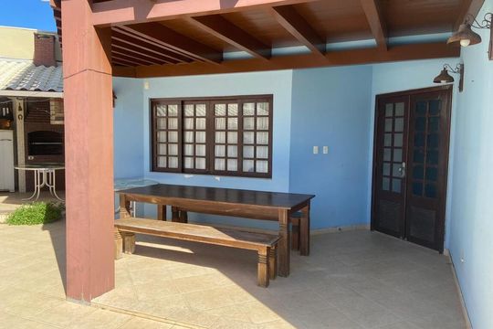 Área externa de casa para alugar com 5 quartos, 390m² em Jaguaribe, Salvador