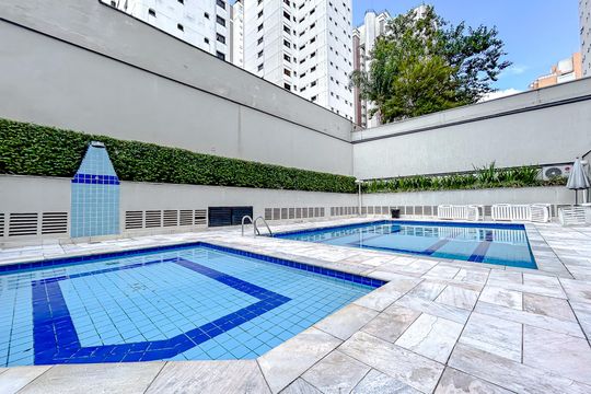 Área comum - Piscina de apartamento para alugar com 4 quartos, 180m² em Jardim Analia Franco, São Paulo