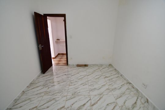 Casa à venda com 3 quartos, 190m² em Vila Teixeira, Campinas