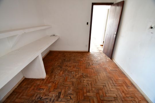 Quarto 1 de casa para alugar com 3 quartos, 190m² em Vila Teixeira, Campinas