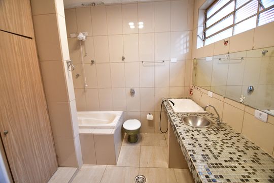Casa à venda com 3 quartos, 190m² em Vila Teixeira, Campinas