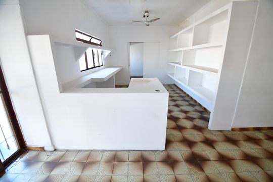 Sala de casa à venda com 3 quartos, 190m² em Vila Teixeira, Campinas