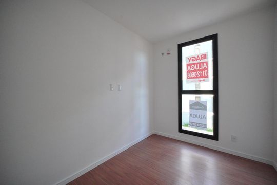 Quarto 1 de apartamento para alugar com 2 quartos, 55m² em Serraria, São José